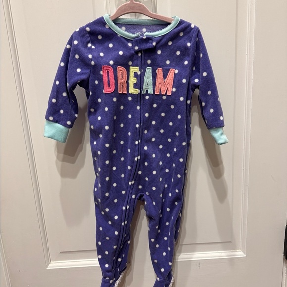 NWOT Carter’s 12M Purple & White Polka Dot Long Sleeve Girls Footie Pajamas - Picture 1 of 3